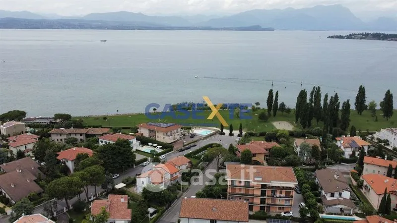Trilocale with Lake View in Sirmione