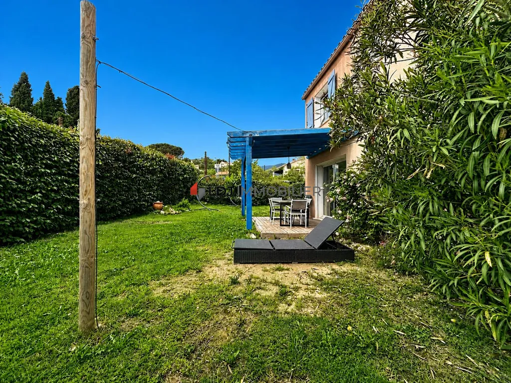 Aed - 3-Faced House with Garden and Garage in Codalet