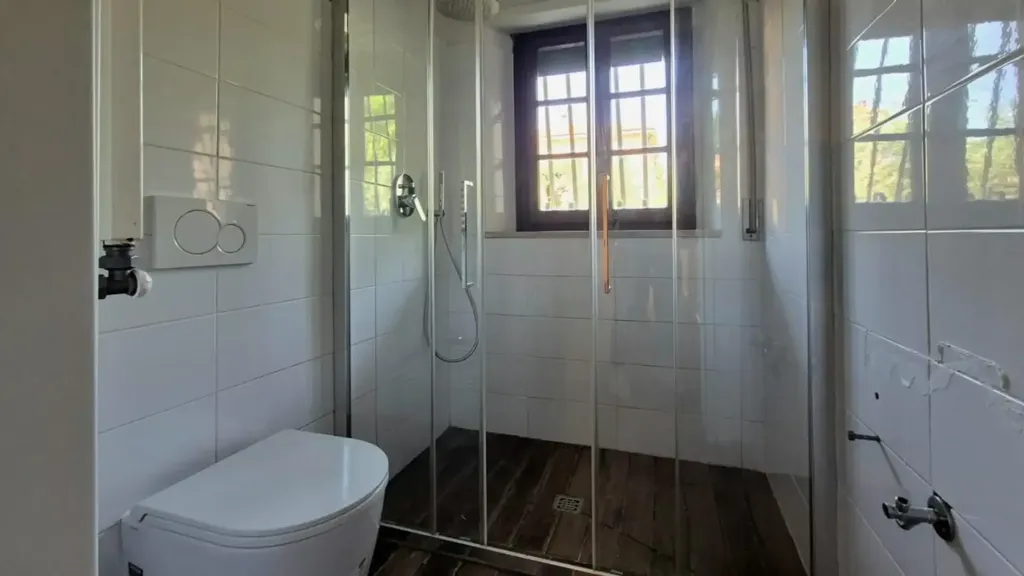 Salles de bain - Rustic Villa Apartment with Garden in Ponte a Moriano