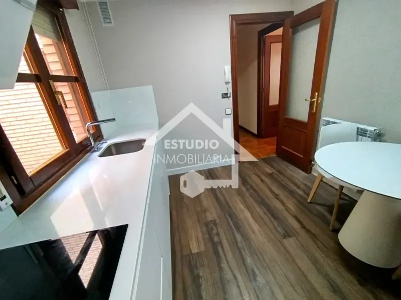 Cucina - Central Flat with Parking in Viana