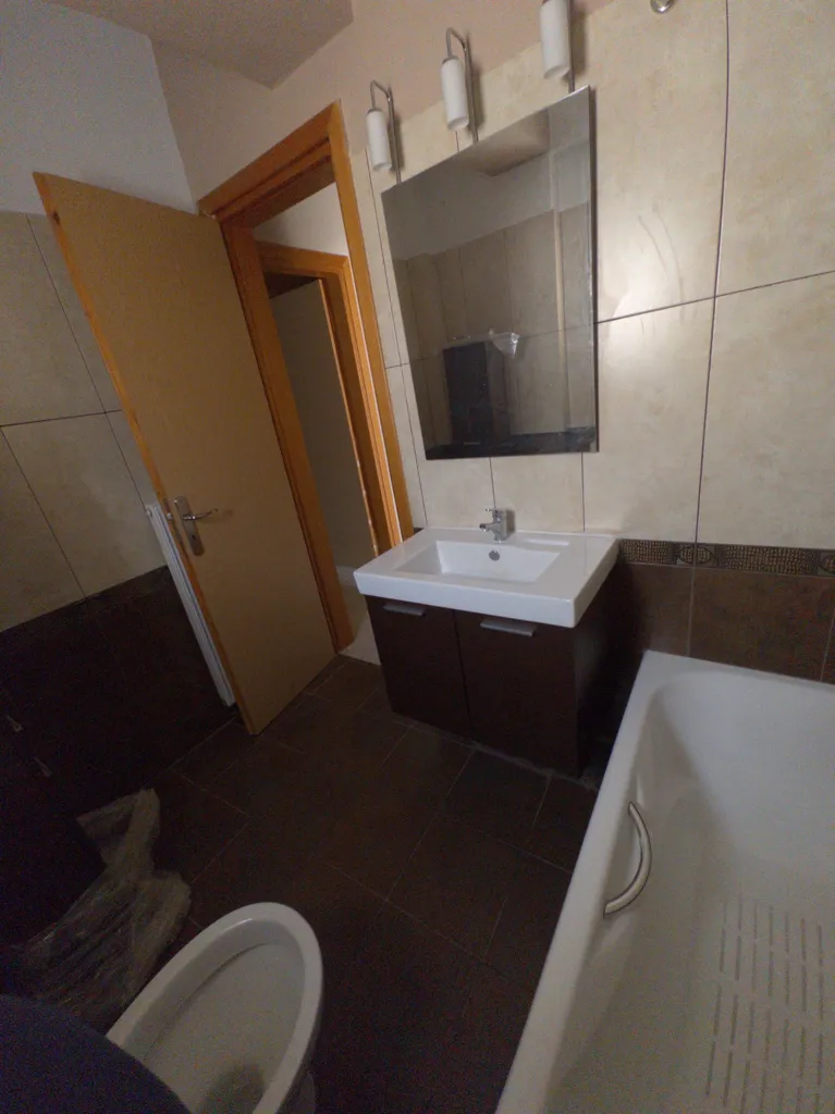 Vannitoad - Bright Apartment with Balcony in Athens Centre