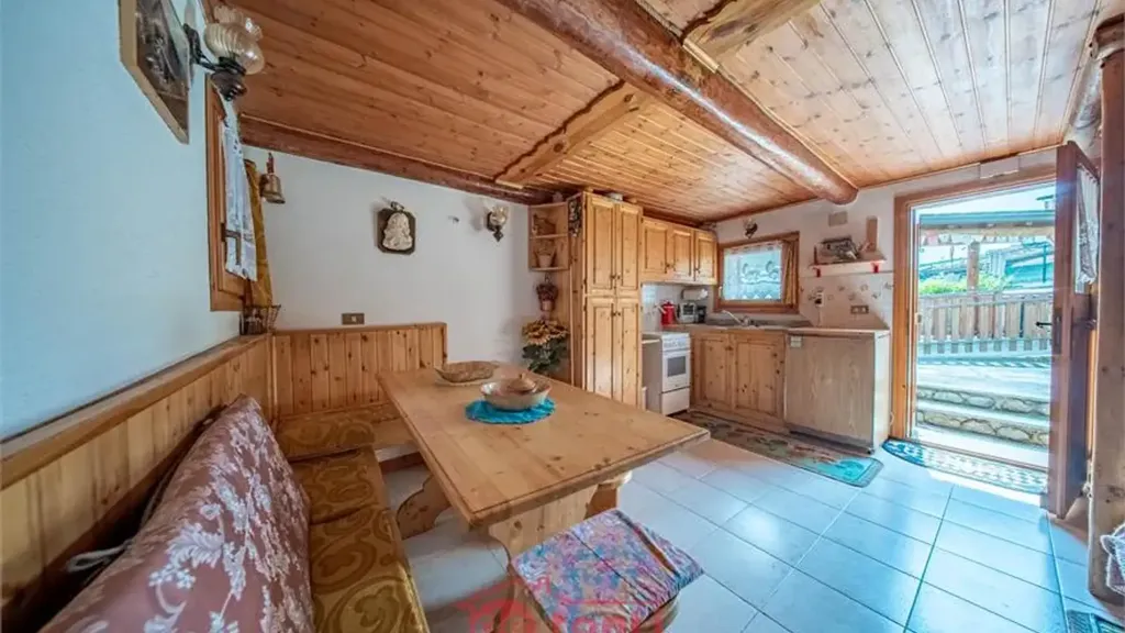 Salle à manger - Baita with Mountain View in San Giacomo Filippo
