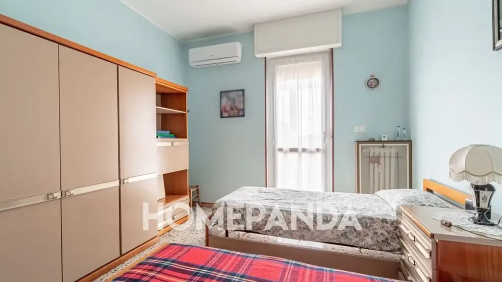 Magamistoad - Apartment with Dual Balconies in Turin