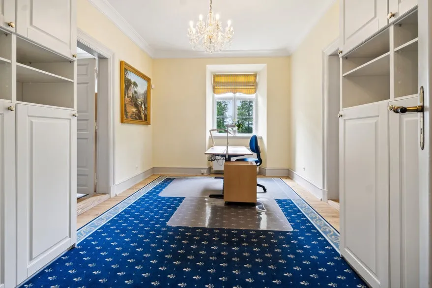 Kabinet - Historic Estate with Park in Vejle