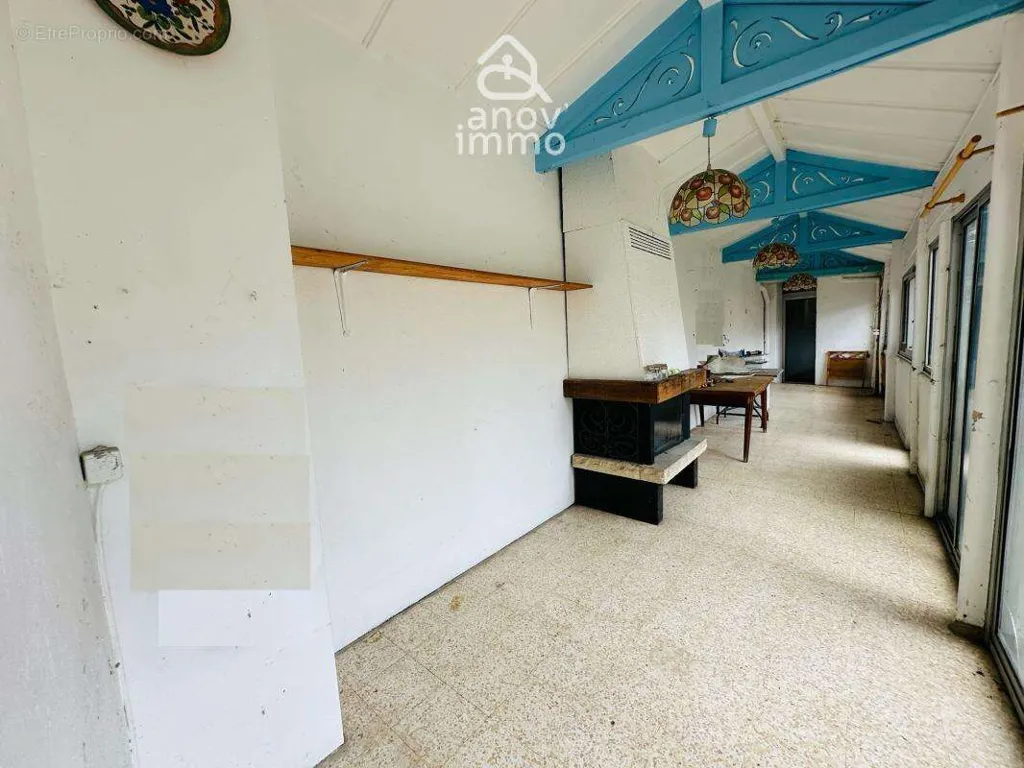 Terrass - Triplex with Garden and Terrace in Trévoux Centre