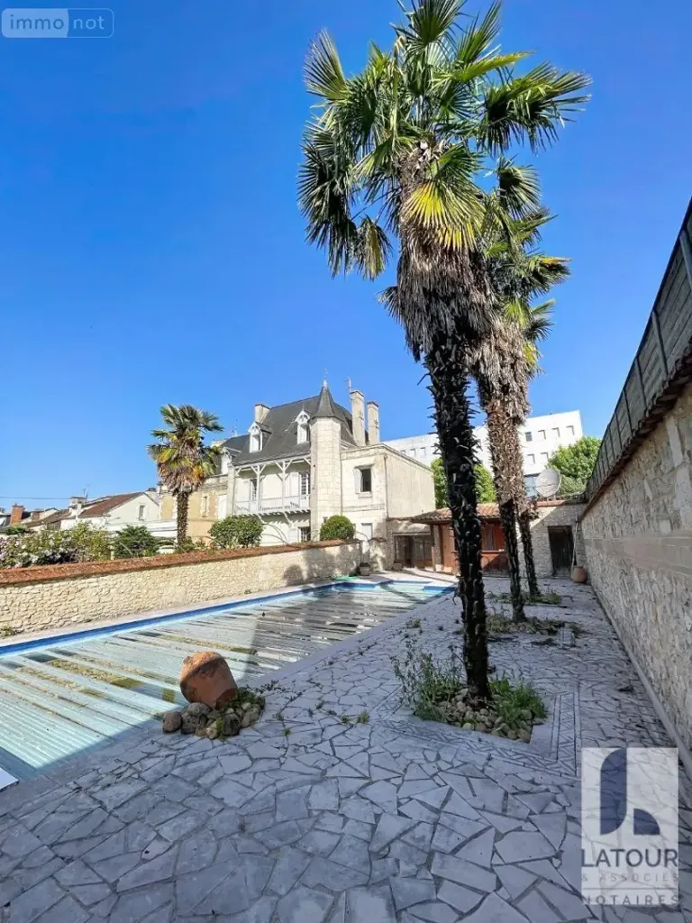 Bassein - Charming 1890s House with Pool in Périgueux