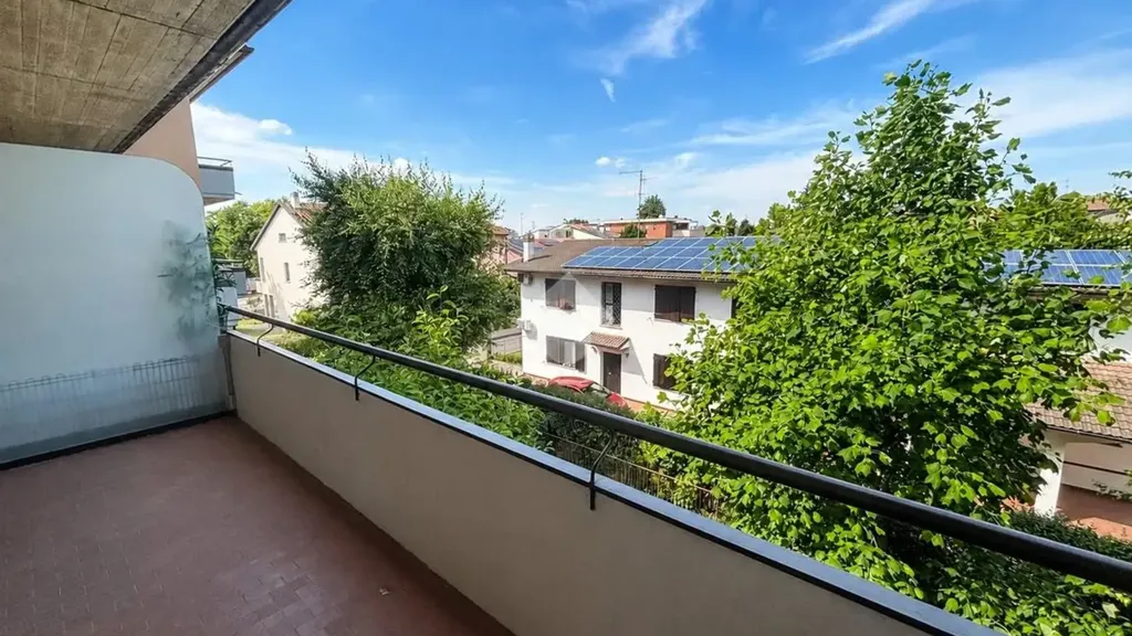 Rõdu - Trilocale with Balconies in Forlì
