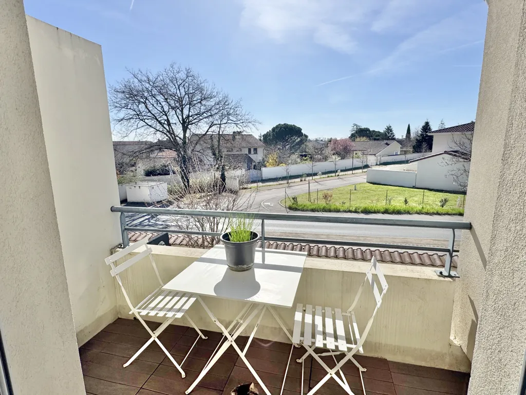 Balcone - Duplex Apartment with Balcony in Brindas