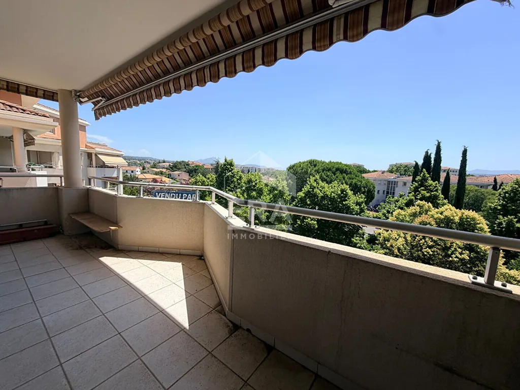 Balcone - T4 Apartment with Terrace in Aix-en-Provence