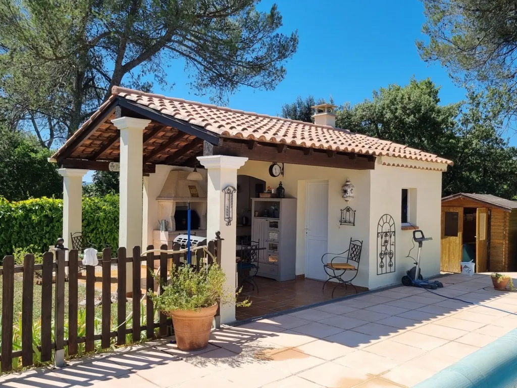 Bassein - House with Pool in Saint-Maximin-la-Sainte-Baume
