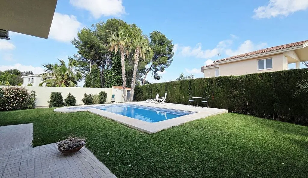 Piscine - Chalet with Pool and Terrace in La Nucía