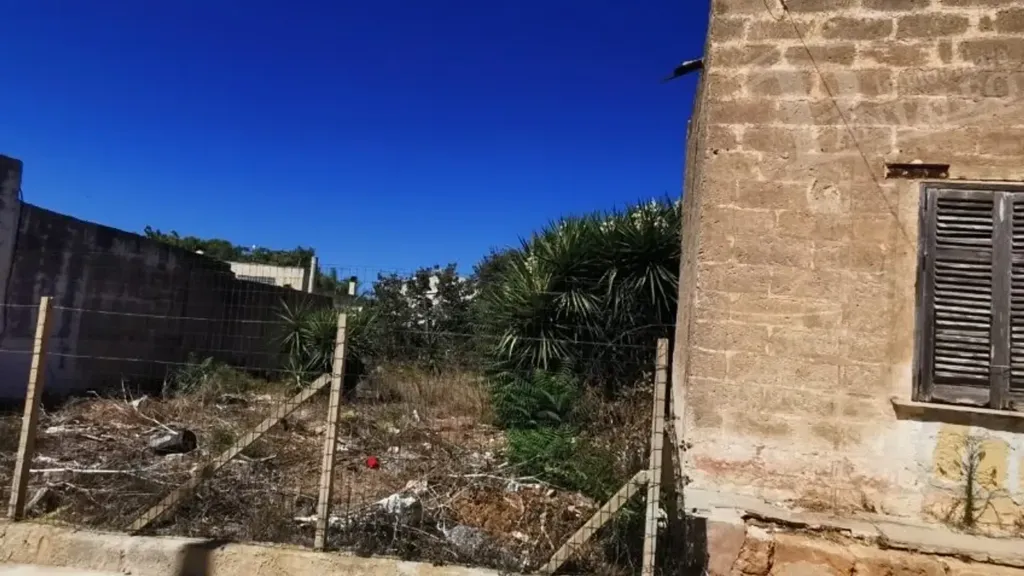 Välivaade - Rustic Property with Land in Marsala
