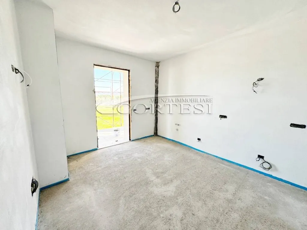 Pièces - Newly Built Apartment with Private Garden in Solomeo