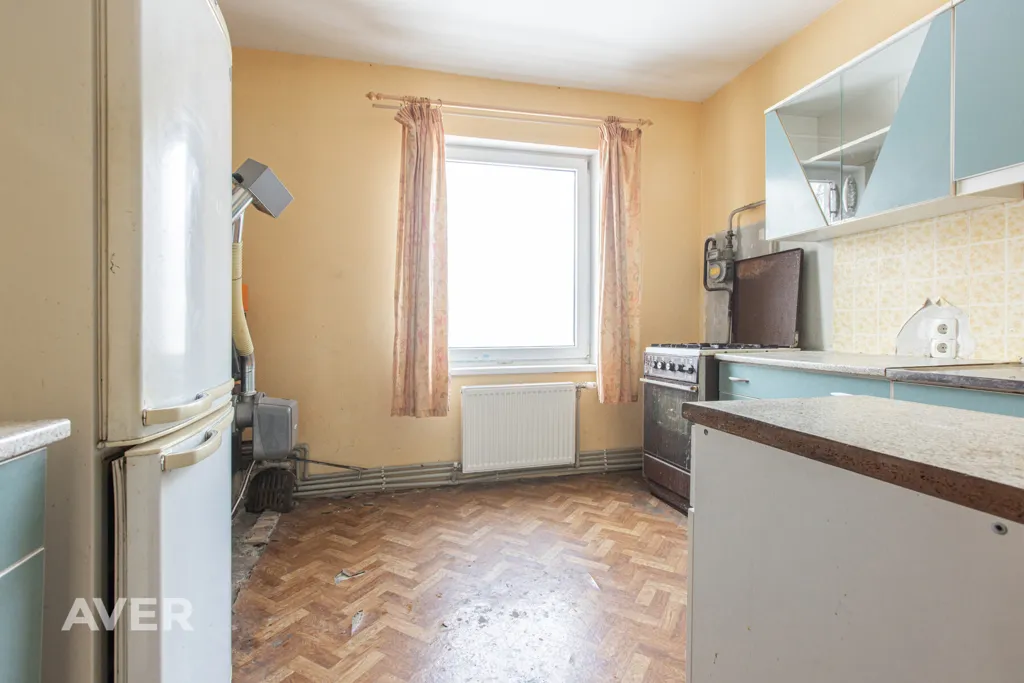 Cucina - Spacious 4-Bedroom Flat with Terrace in Rembate