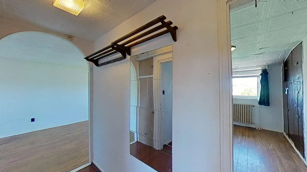 Entrée - Renovatable Apartment with Panoramic View in Veszprém