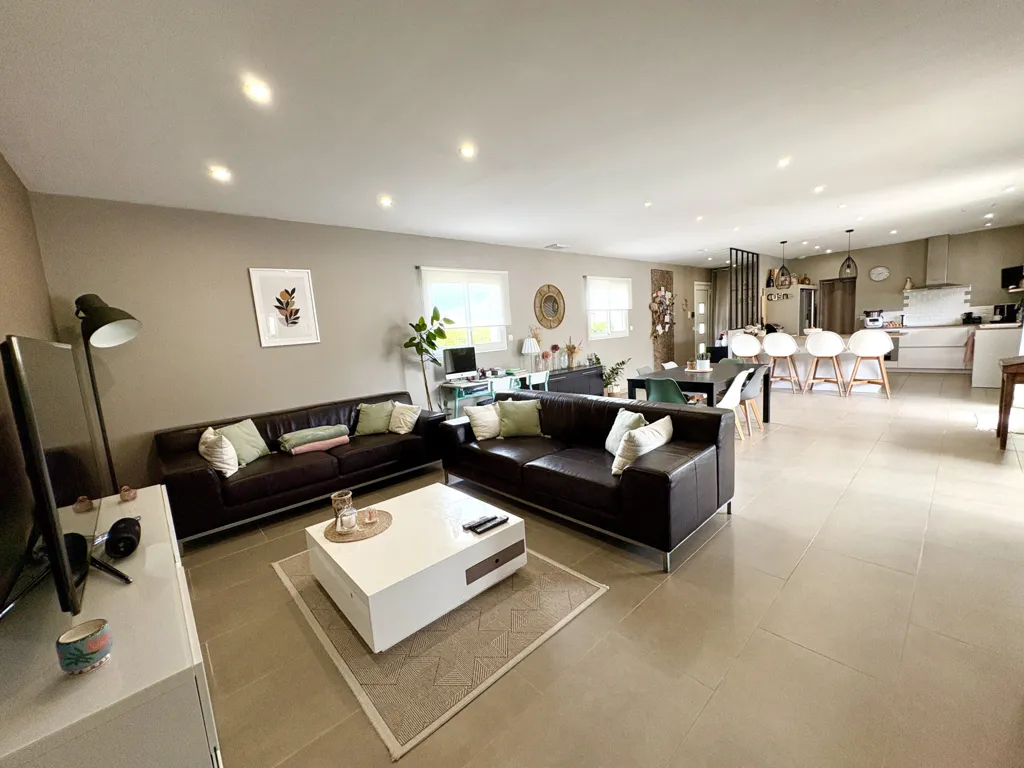 Elutuba - Ground Floor Villa with Pool in Clermont-l'Hérault
