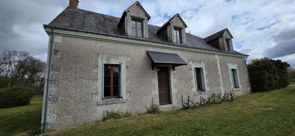 Extérieur - Maison de Caractère avec Parc à Bossay-sur-Claise