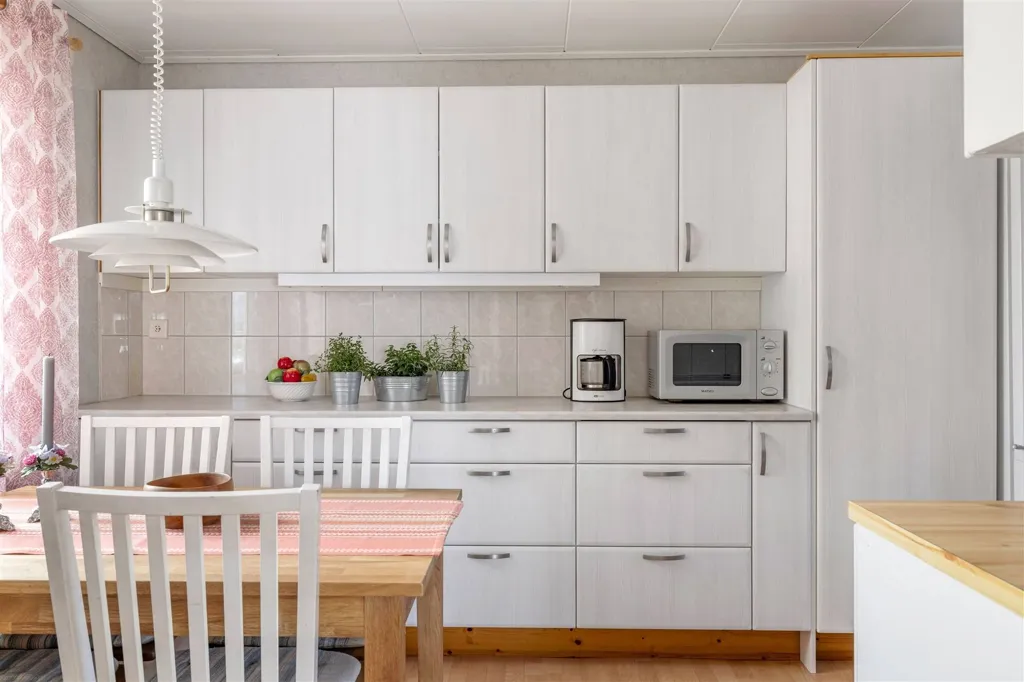 Cuisine - Villa with Garden and Solarium in Vilshärad