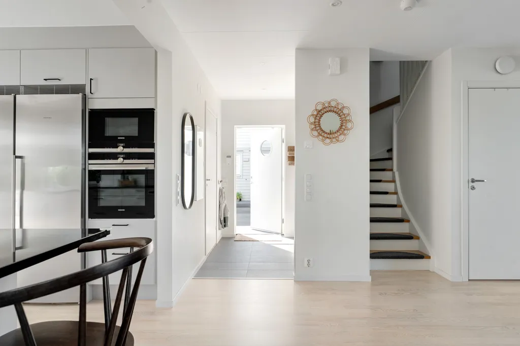 Kitchen - Modern Villa with Garden in Sunny Location