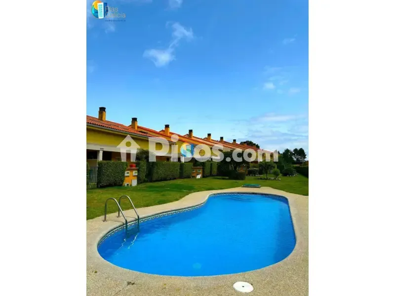 Piscine - Apartment with Terrace and Pool in Porto do Son