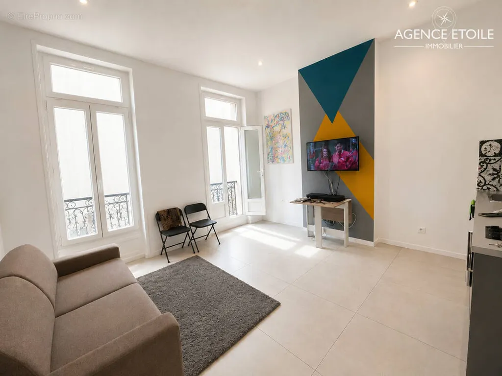 2-toaline korter asukohas Marseille-1e
