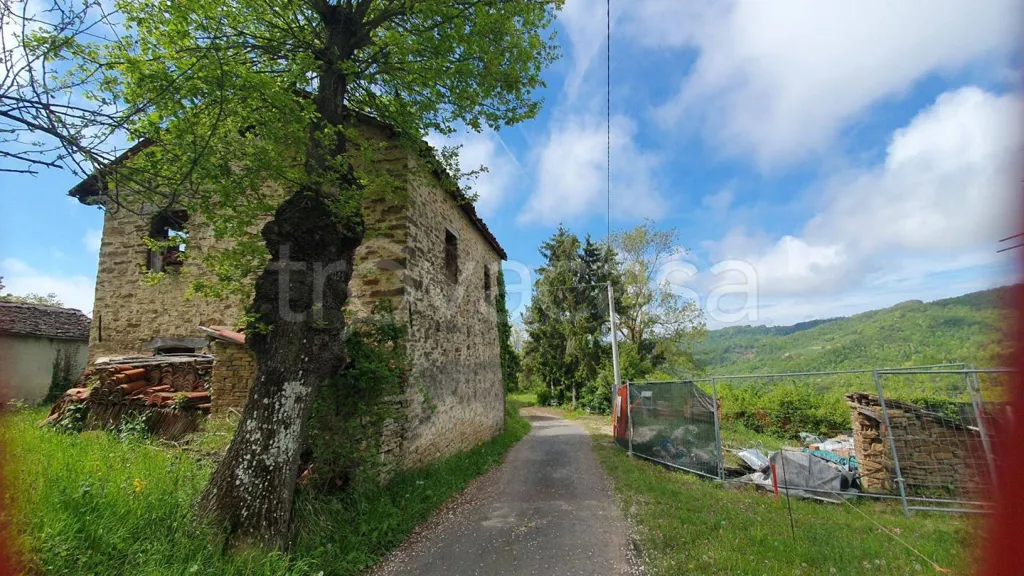 Exterior - Rustic Complex with Panoramic View in Paroldo