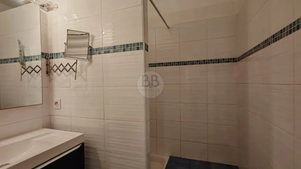 Vannitoad - Renovated 2-Bed Flat with Balcony in Fréjus