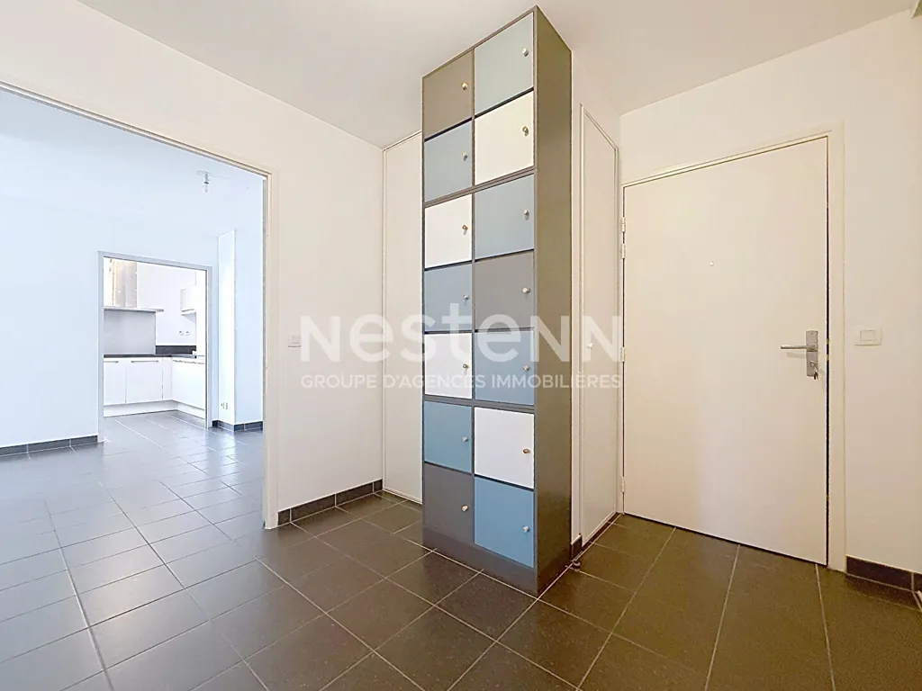 Ingresso - 4-Piece Flat with Loggia in Villaroy, Guyancourt