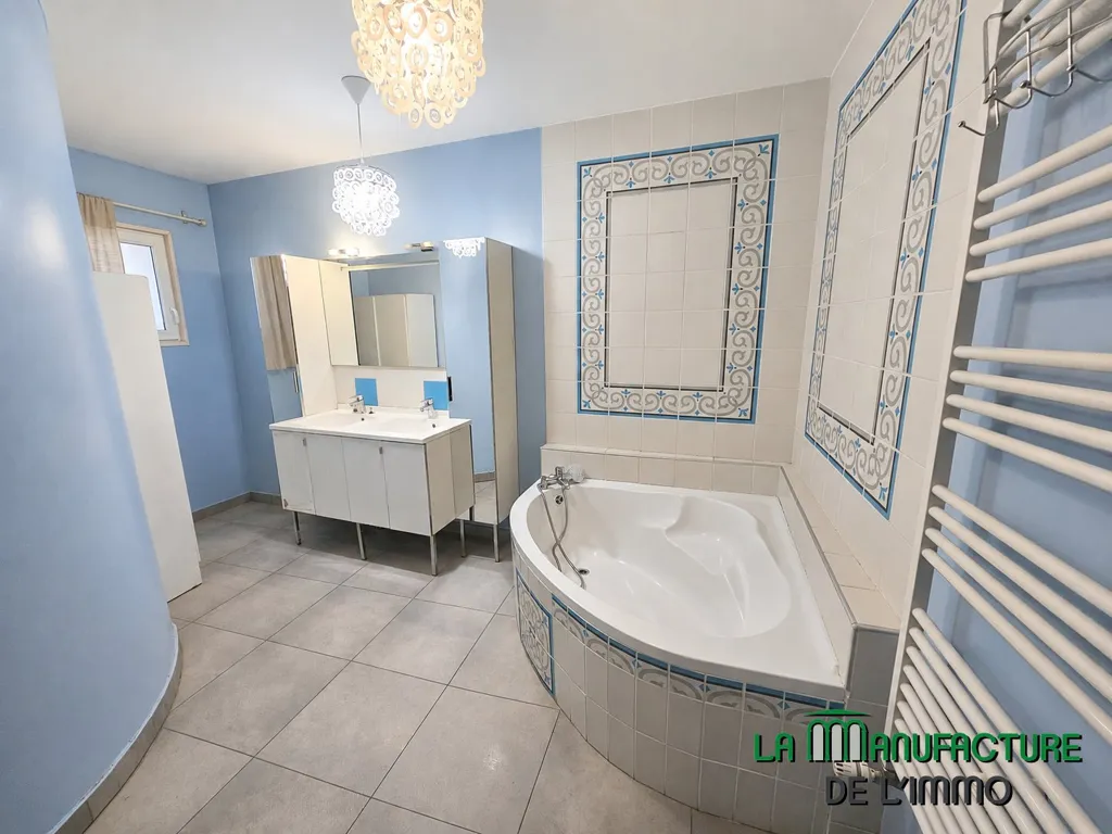 Salles de bain - Appartement T4 avec Jardin Privatif à La Ricamarie