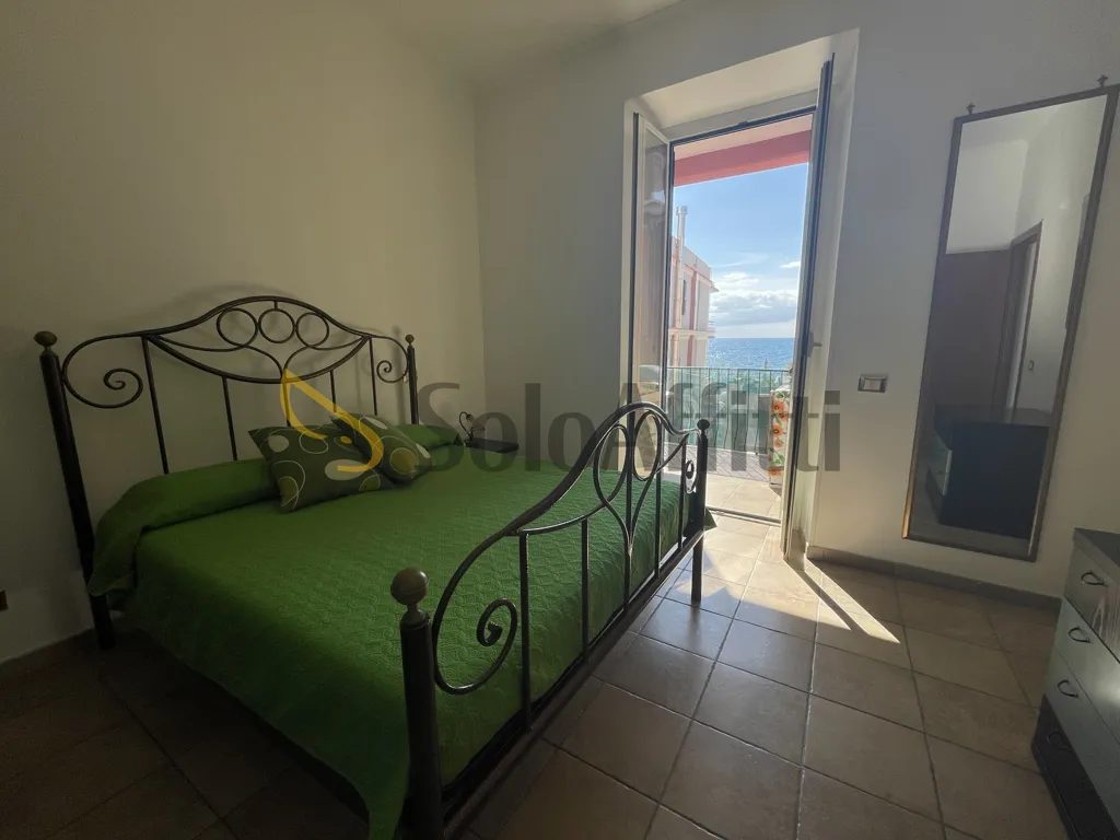 Magamistoad - Sea View Apartment in Anzio Centre