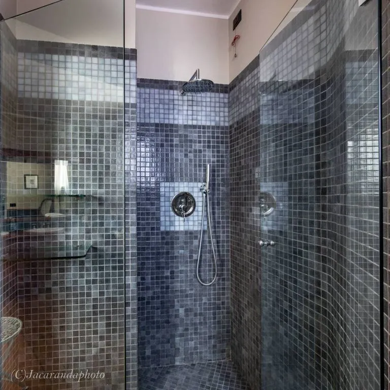 Vannitoad - Luxury Villa with Pool in Podenzana