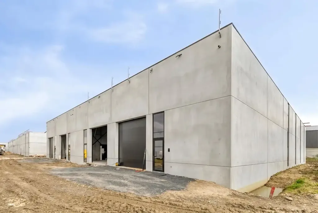 Extérieur - Unité KMO Polyvalente avec Vaste Espace à Deinze