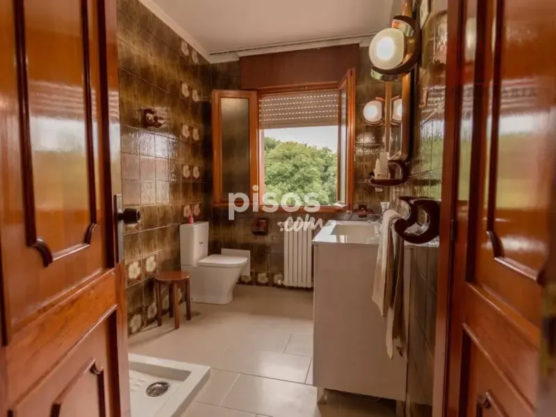 Salles de bain - Maison 5 chambres à ES
