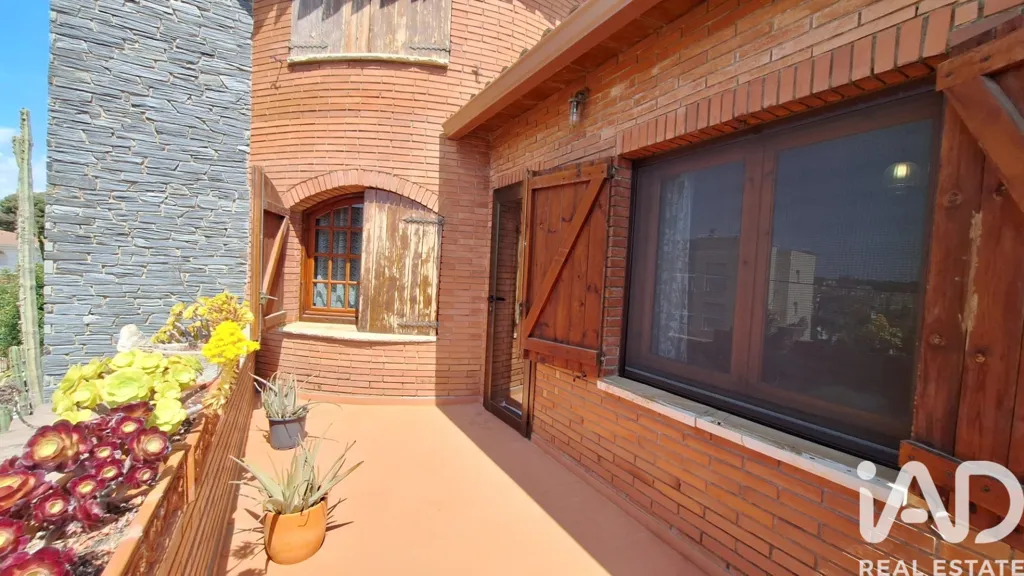 Terrass - Round House with Garden in Roda de Barà