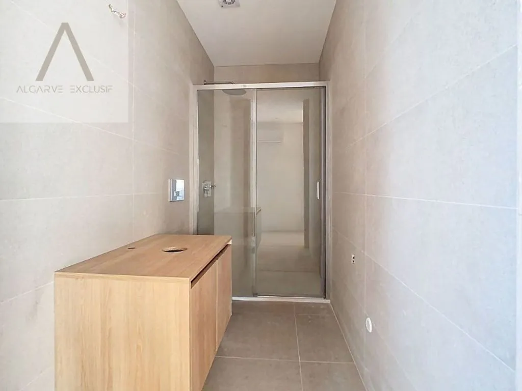 Vannitoad - Luxury Flat with Pool in Olhão