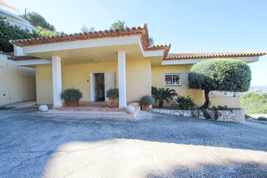 Välivaade - Villa with Sea View and Pool in Altea