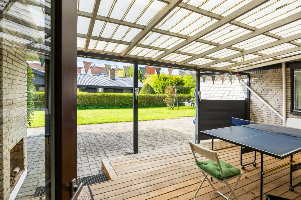 Terrasse - 1970s Villa with Garden in Birkerød