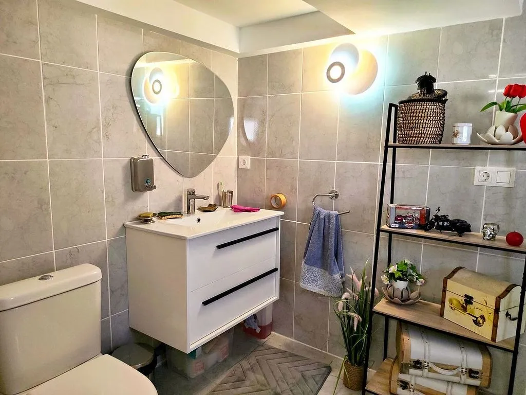 Vannitoad - Three-Bedroom House with Pool in Jacarilla