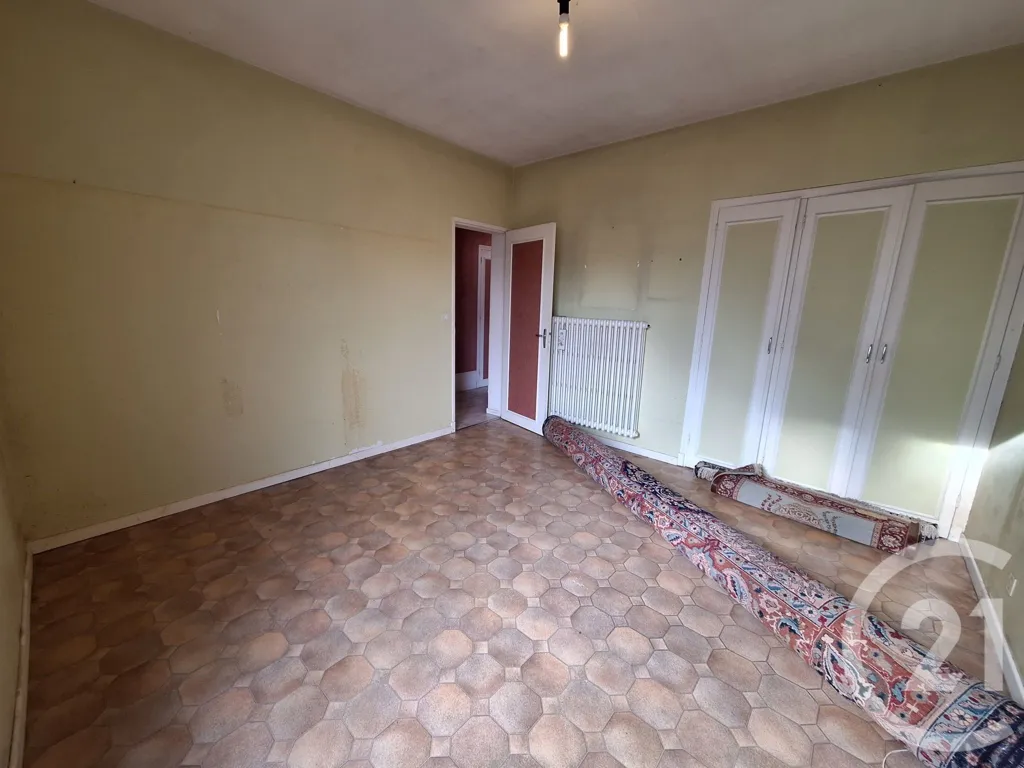 Pièces - Maison à Condom avec Garage et Grenier