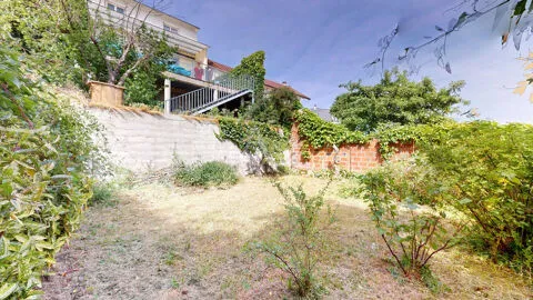 Jardin - Maison avec Piscine et Balcon-terrasse au Plessis-Robinson