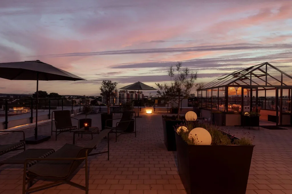 Terrass - Apartment with Large Balcony in Östermalm