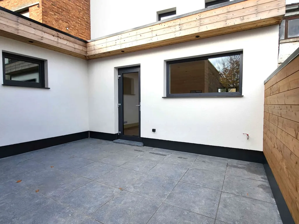 Giardino - Fully Renovated House with Terrace in Brakel