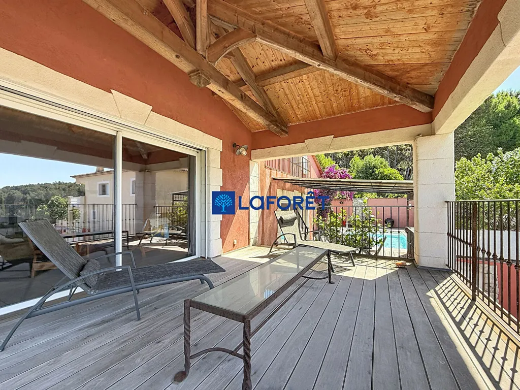 Terrasse - Villa avec Vue Mer et Piscine à Carqueiranne