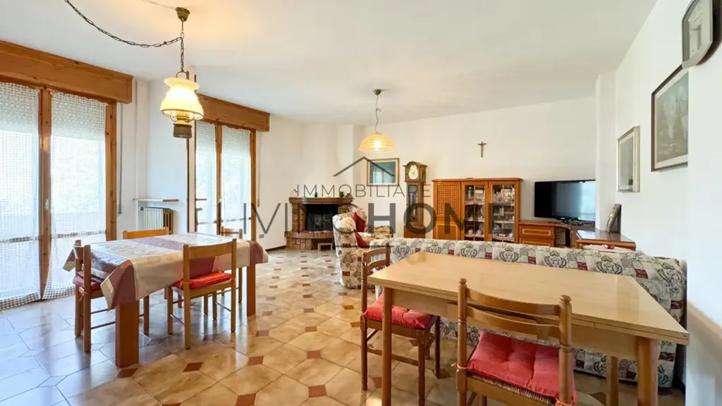 Salle à manger - Spacious Apartment with Terrace in Rimini