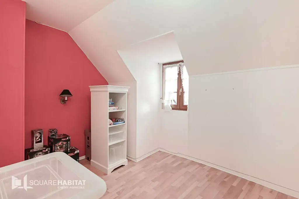 Chambres - Maison de 8 Pièces avec Jardin à Bourguebus