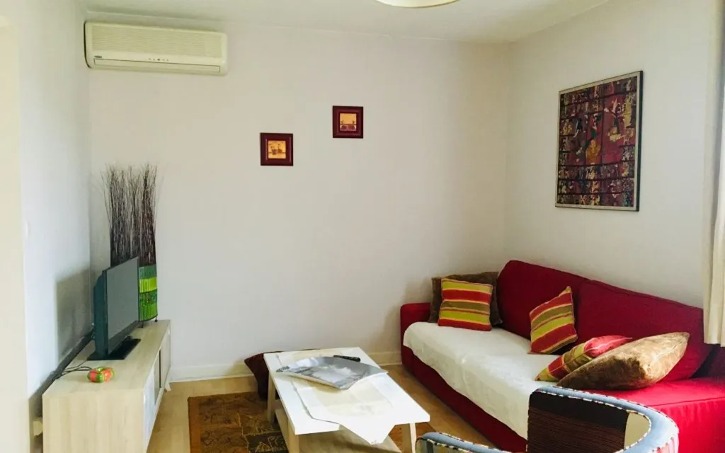 Séjour - Appartement Meublé avec Balcon à Gradignan