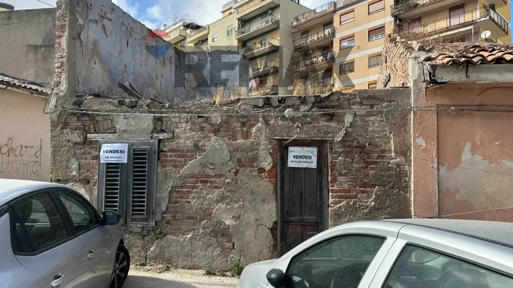 Välivaade - Rustic Plot for Independent House in Messina