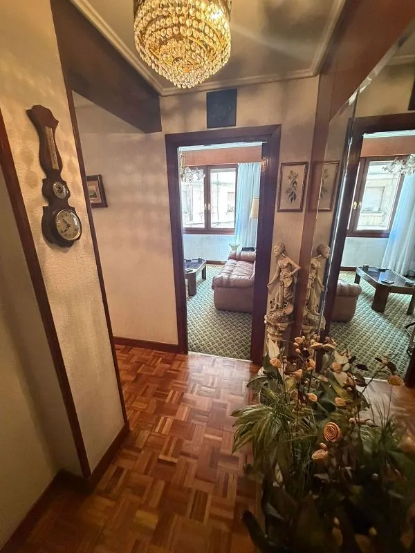 Esik - Apartment with Balcony in Bilbao