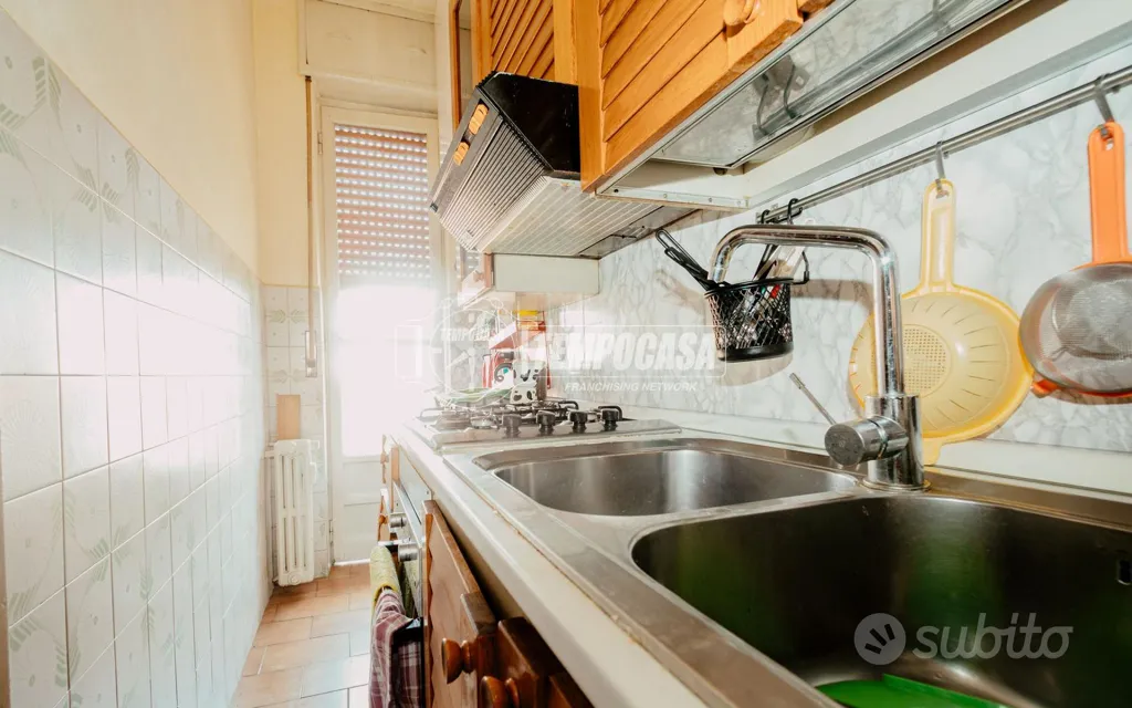 Köök - Spacious Triplex with Cellar in Vigevano