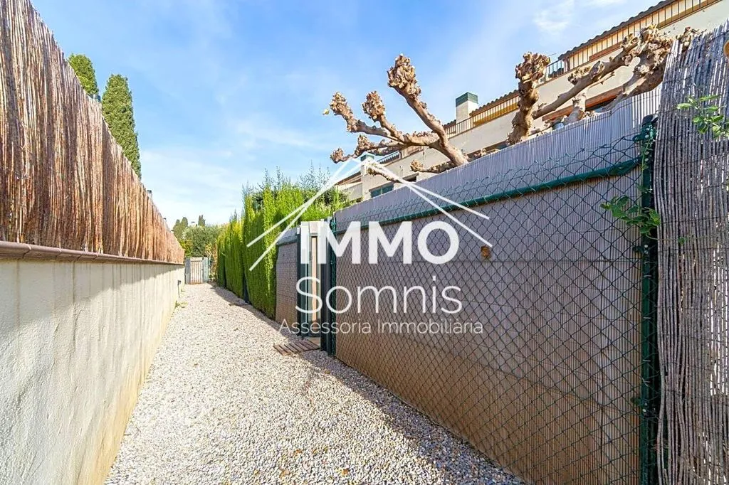 Esterno - Townhouse with Pool in Torroella de Fluvià